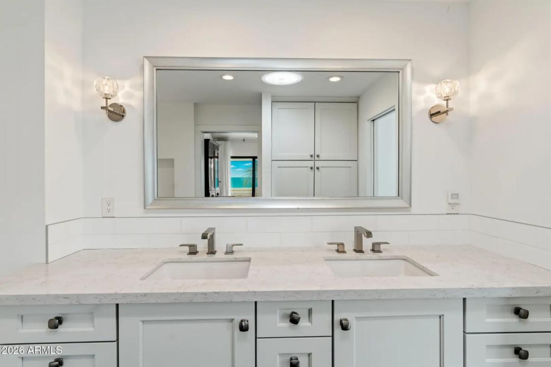 Real Estate Picture 27