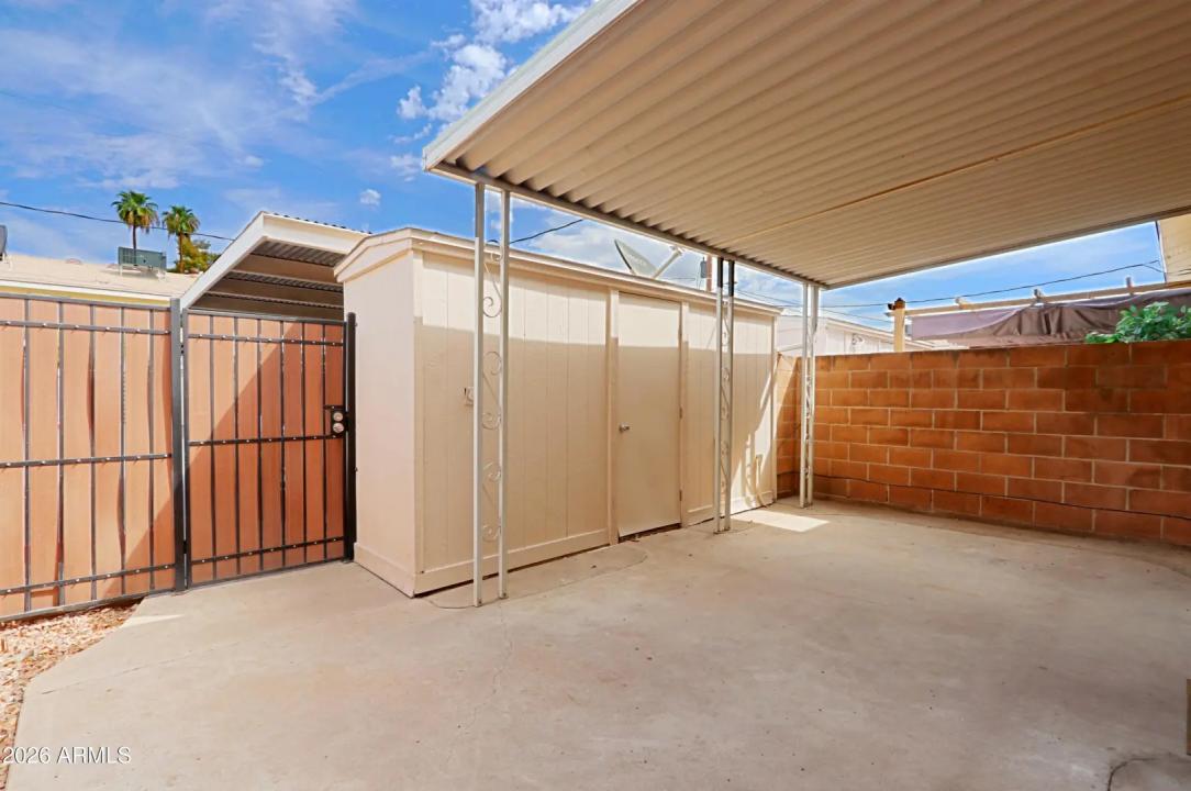 Real Estate Picture 30