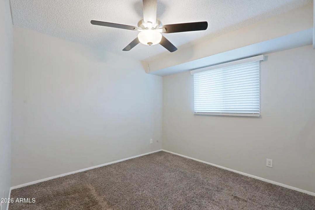 Real Estate Picture 22