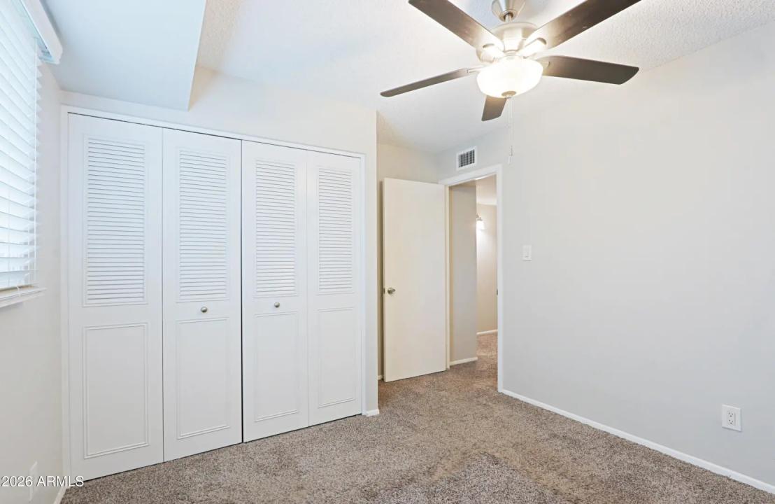 Real Estate Picture 23