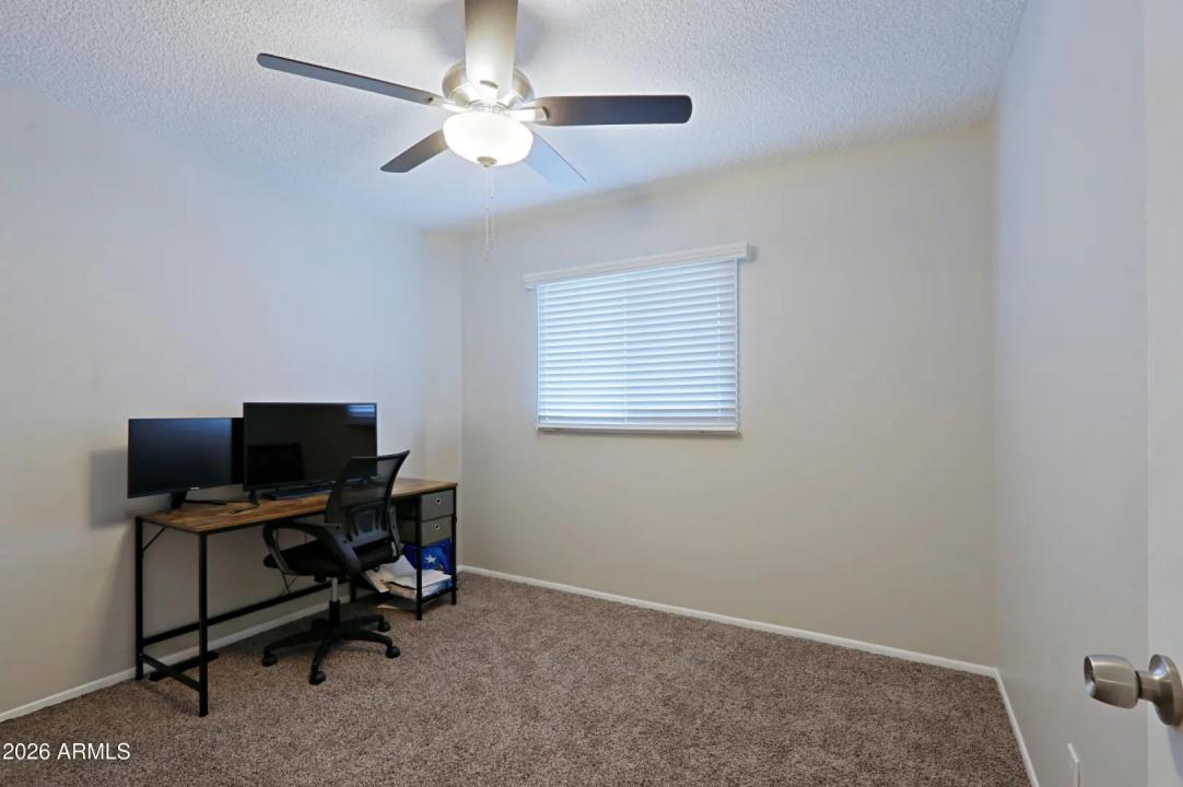Real Estate Picture 24