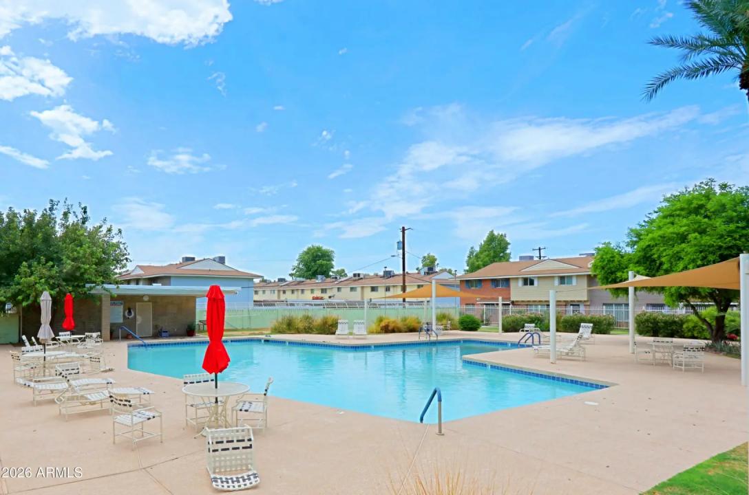 Real Estate Picture 37