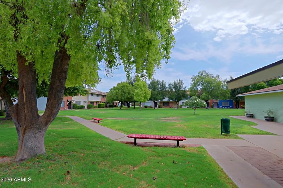 Real Estate Picture 45