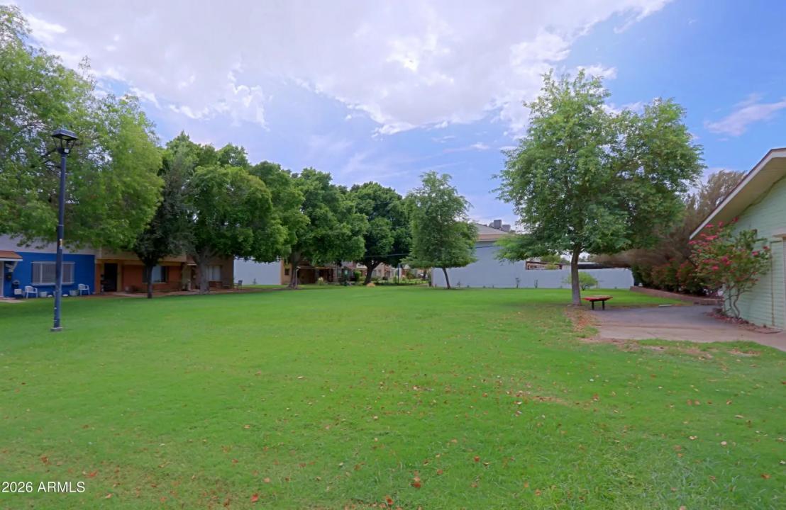 Real Estate Picture 42