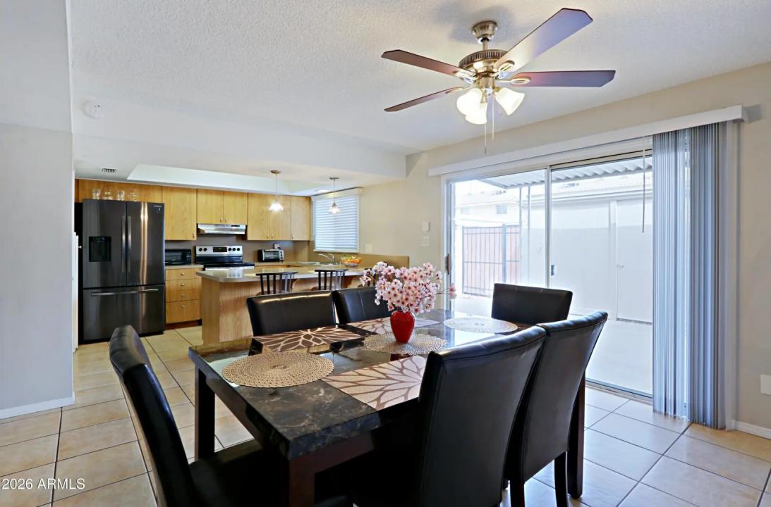 Real Estate Picture 8