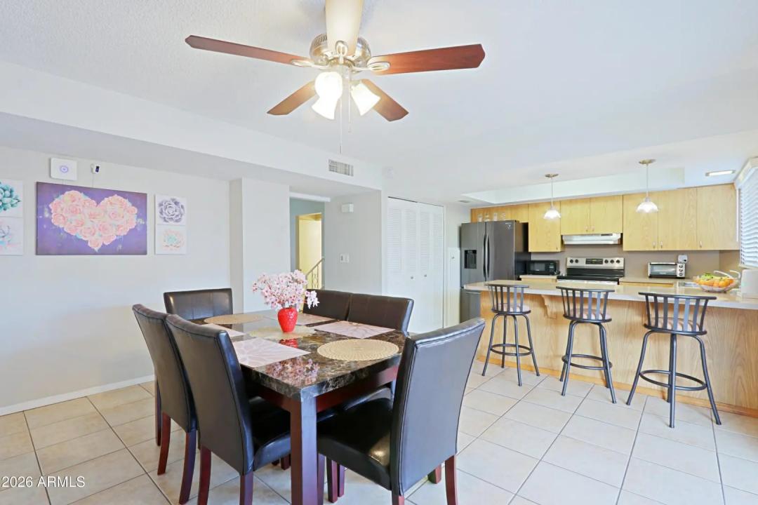 Real Estate Picture 10