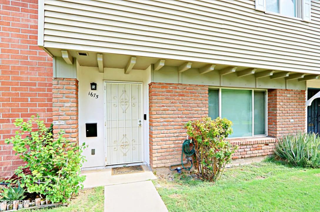 Real Estate Picture 2