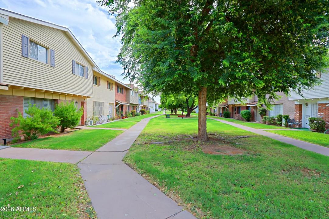 Real Estate Picture 35