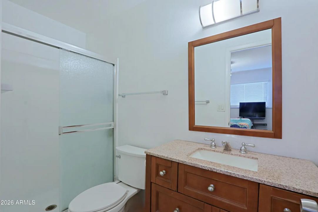 Real Estate Picture 16
