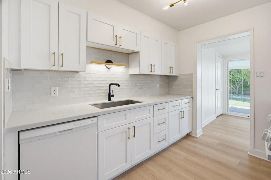 Real Estate Picture 2