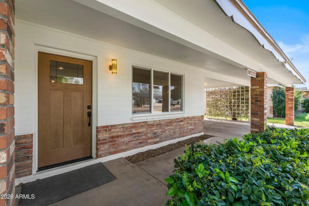 Real Estate Picture 5