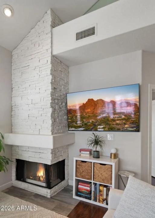 Real Estate Picture 5