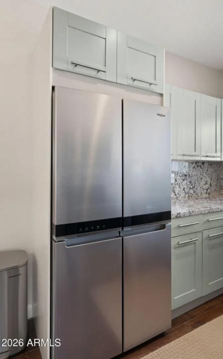 Real Estate Picture 8