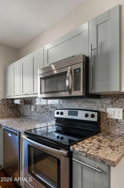 Real Estate Picture 10
