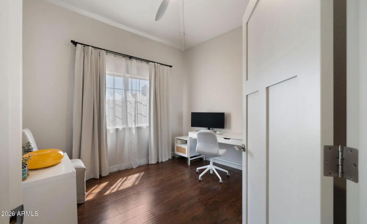 Real Estate Picture 15