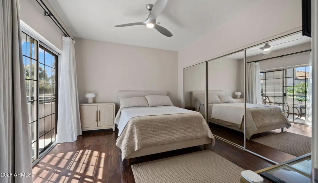 Real Estate Picture 12