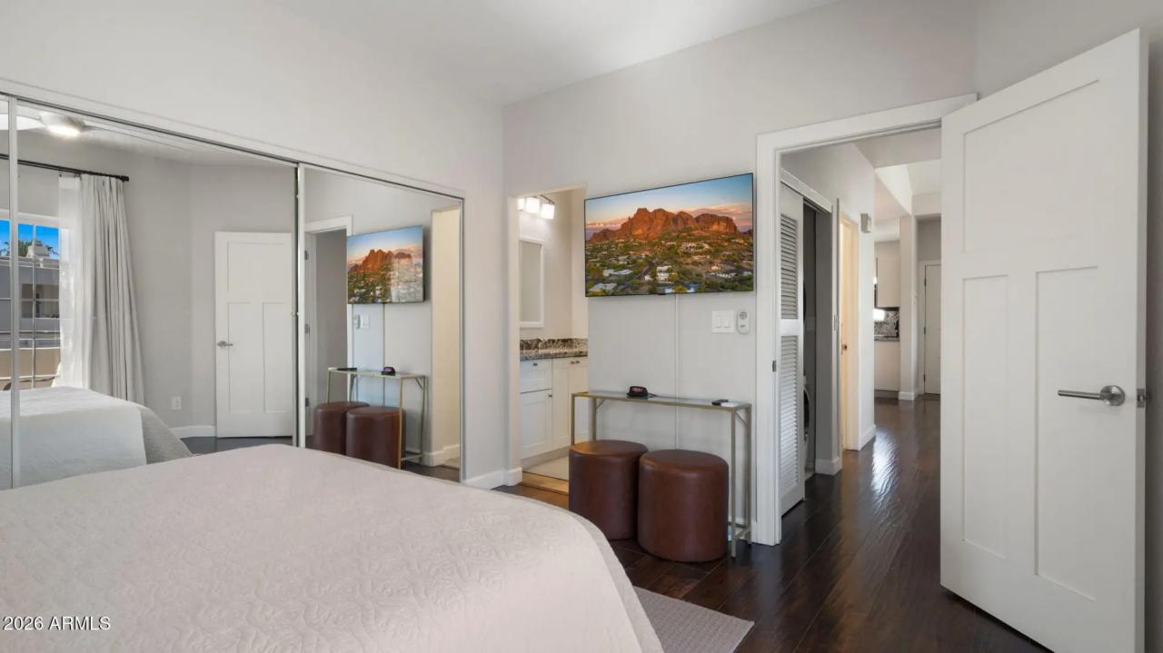 Real Estate Picture 14