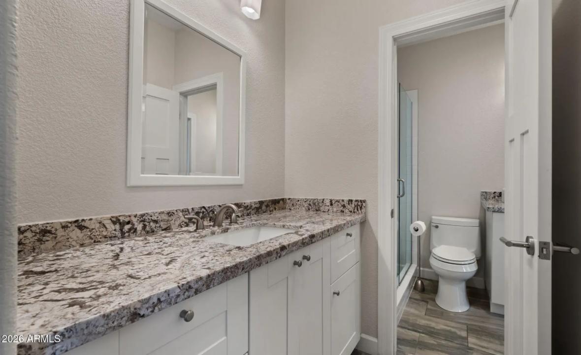 Real Estate Picture 23