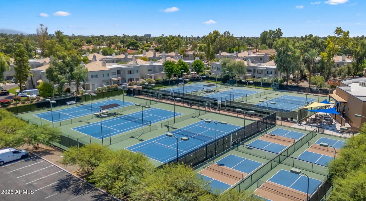 Real Estate Picture 45