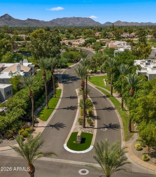 Real Estate Picture 50