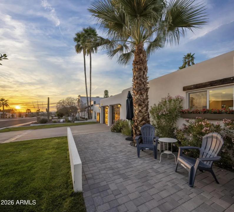 Real Estate Picture 3
