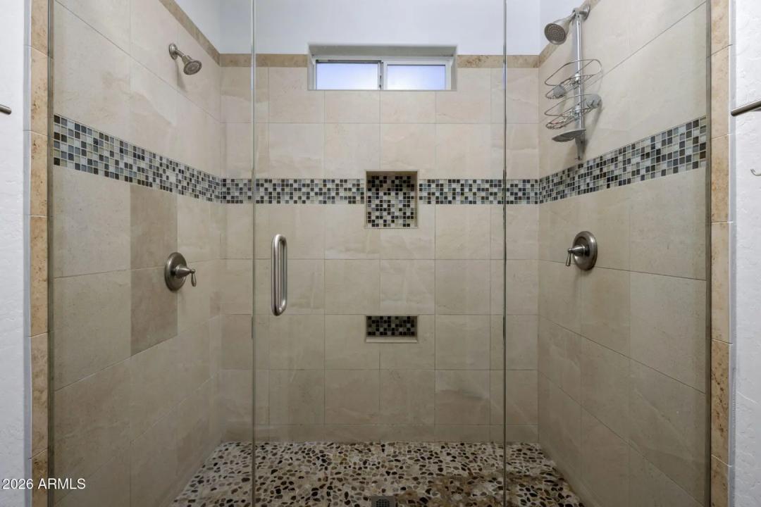 Real Estate Picture 20