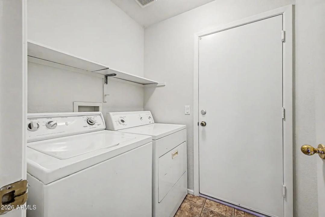 Real Estate Picture 28