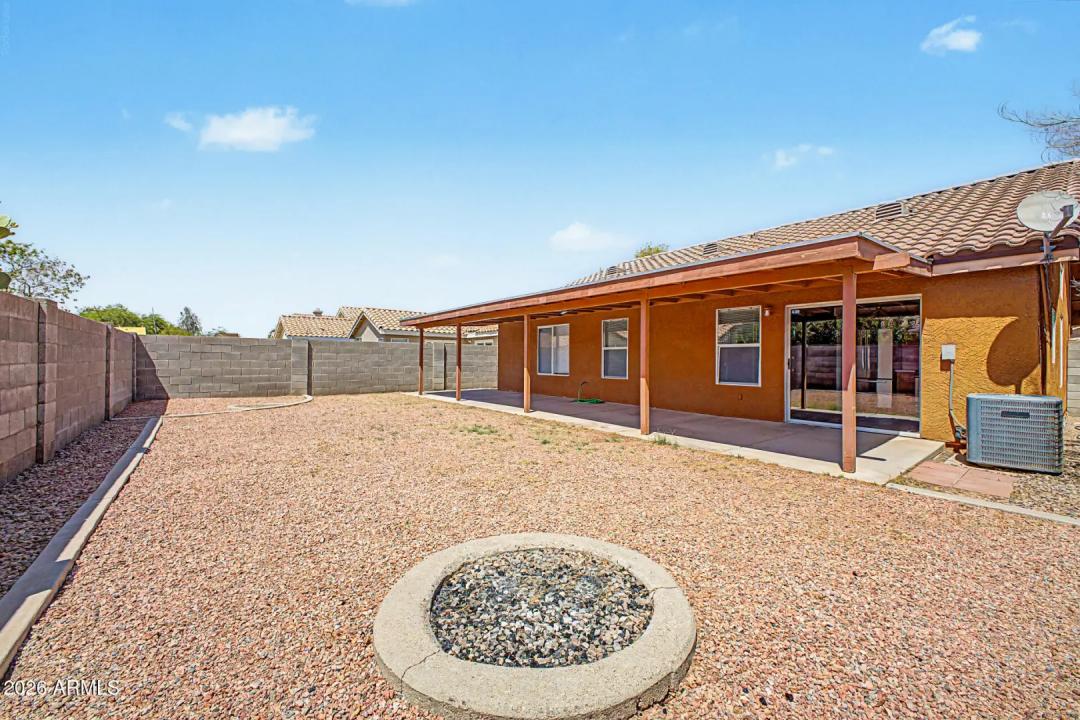 Real Estate Picture 25