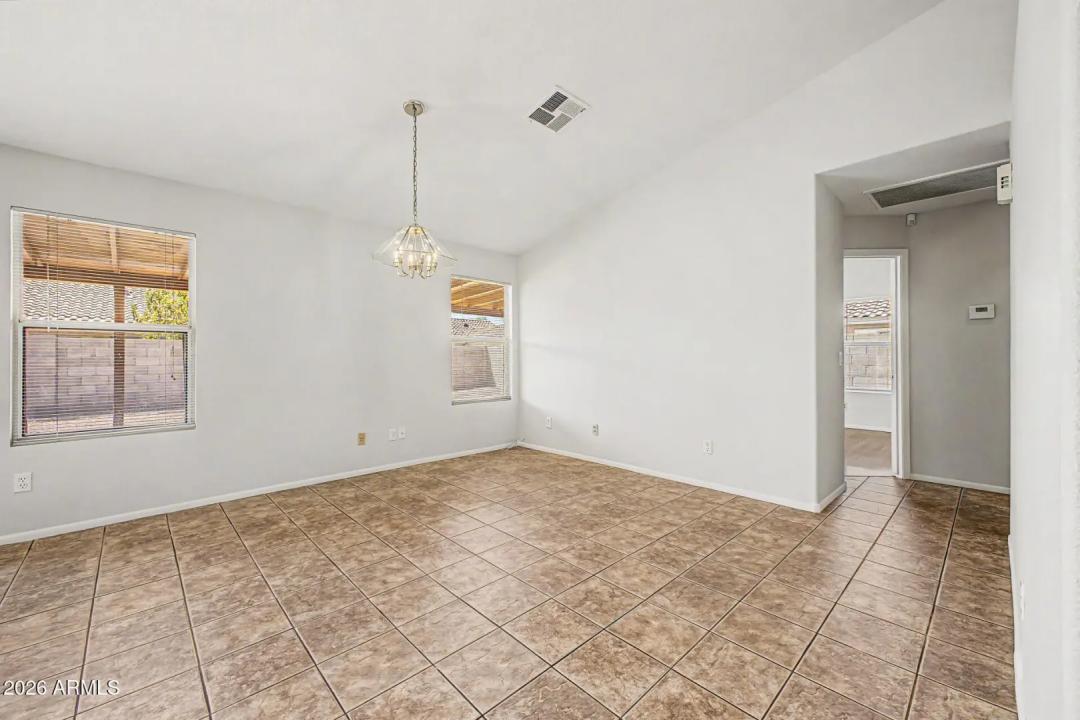 Real Estate Picture 7