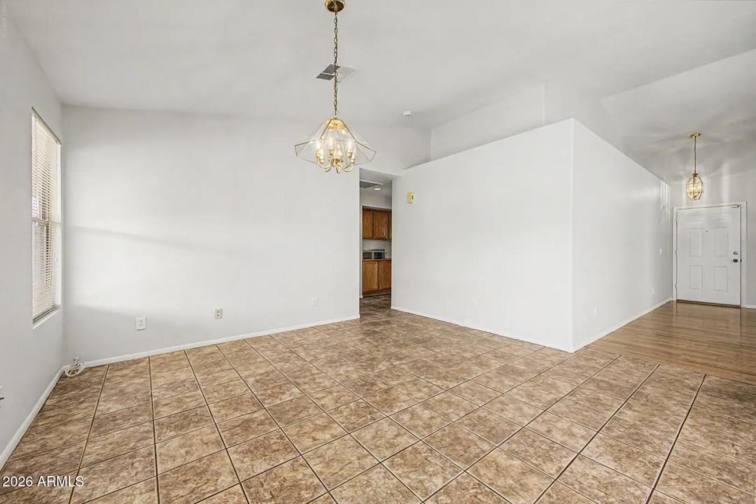 Real Estate Picture 8
