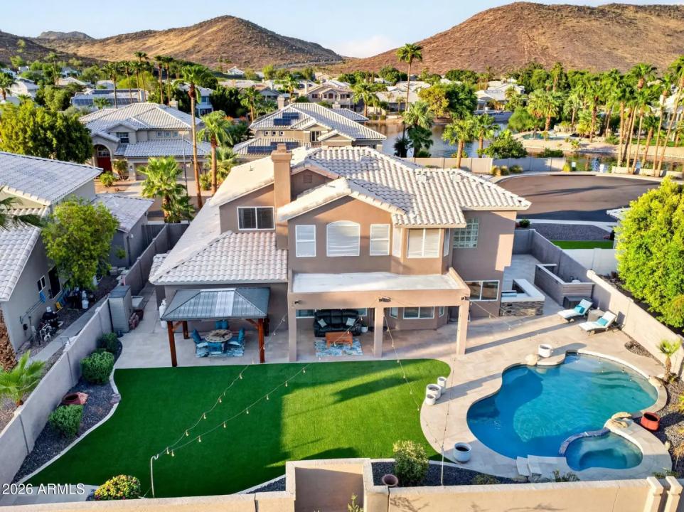 Real Estate Picture 60