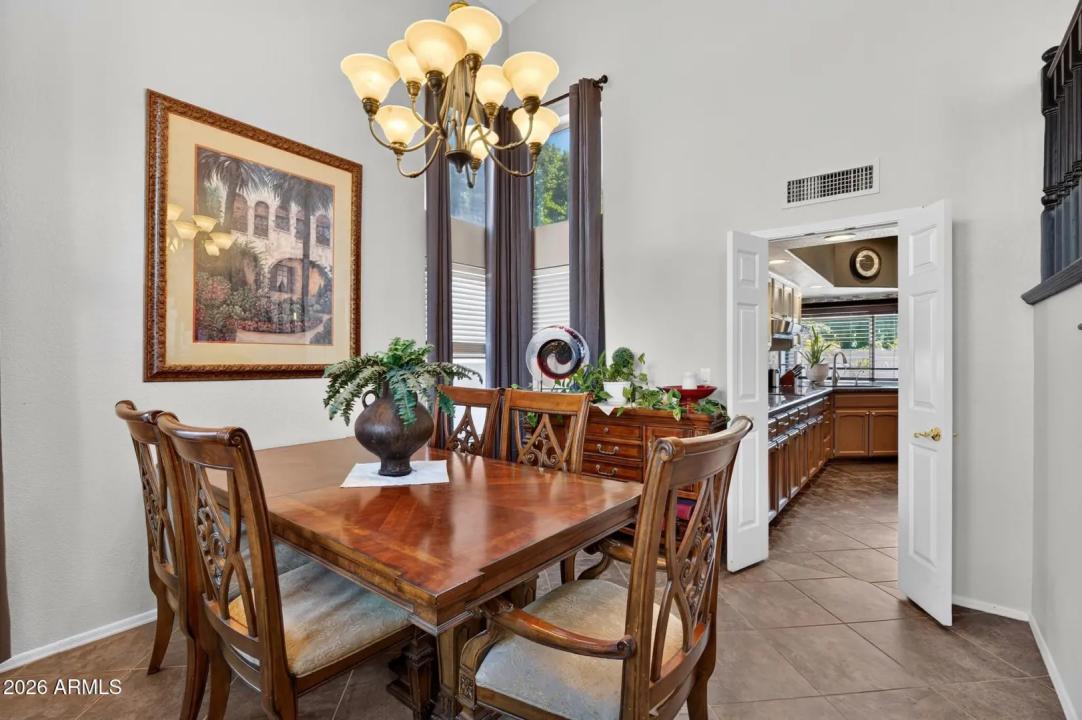 Real Estate Picture 9