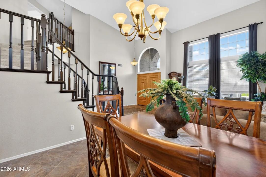 Real Estate Picture 11