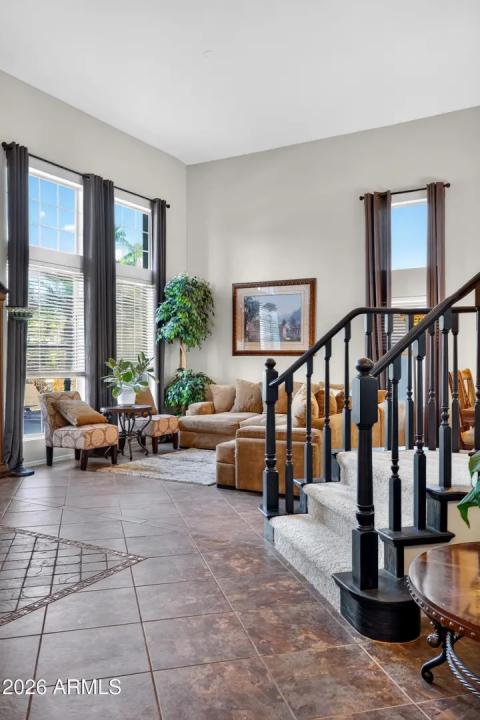 Real Estate Picture 12