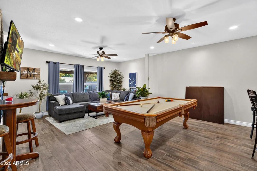 Real Estate Picture 24