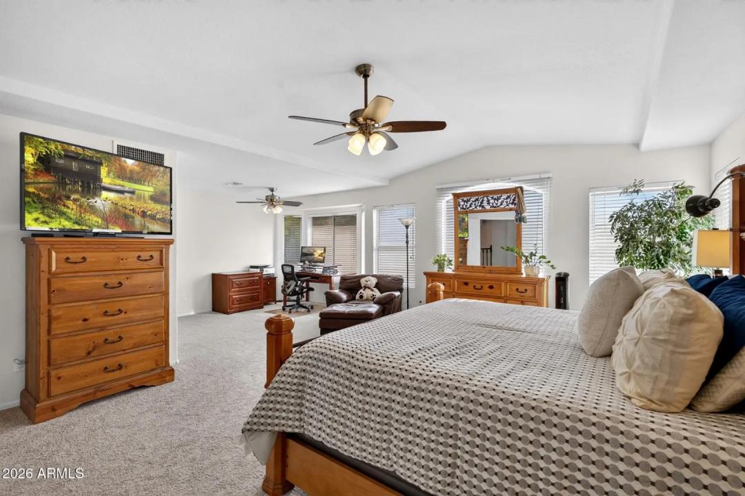 Real Estate Picture 33