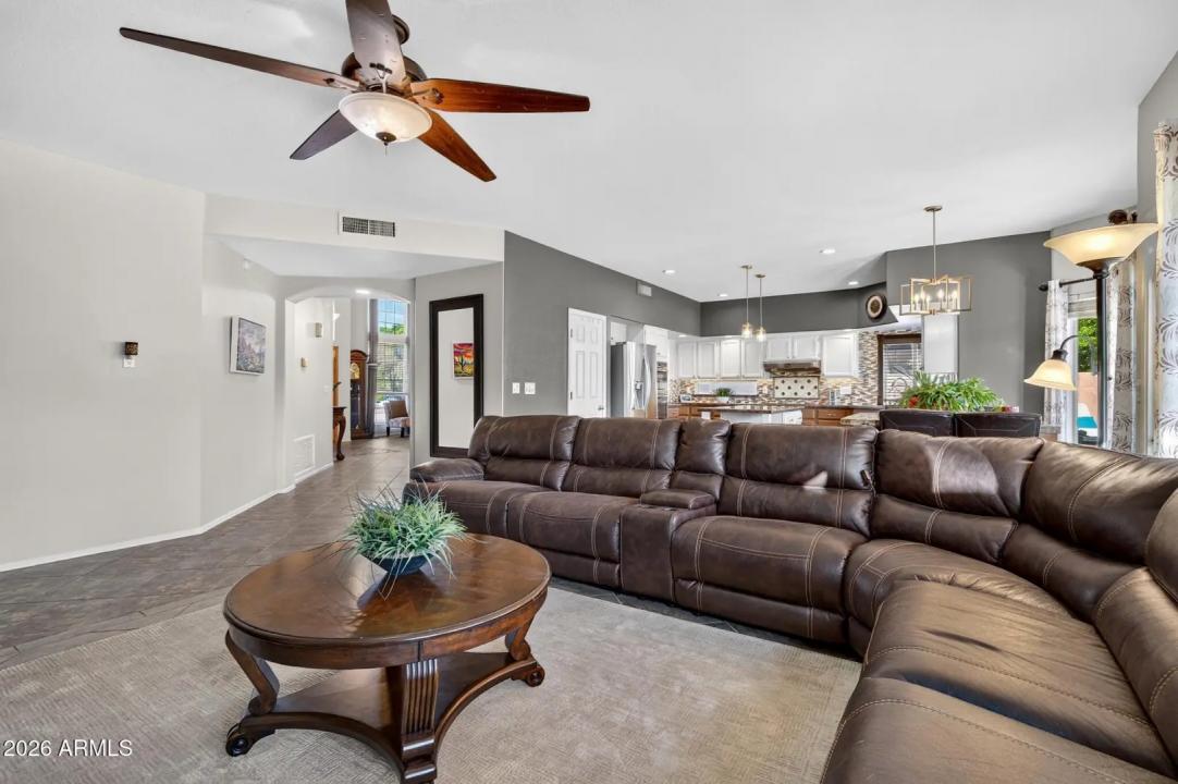 Real Estate Picture 16