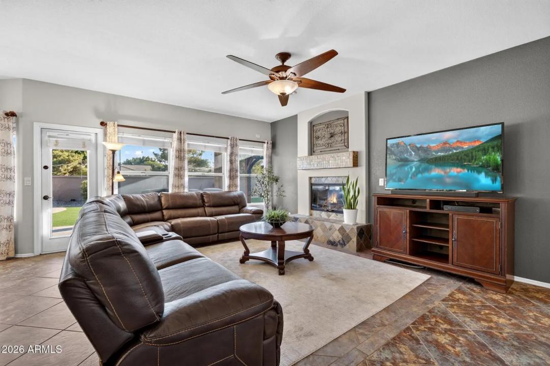 Real Estate Picture 13