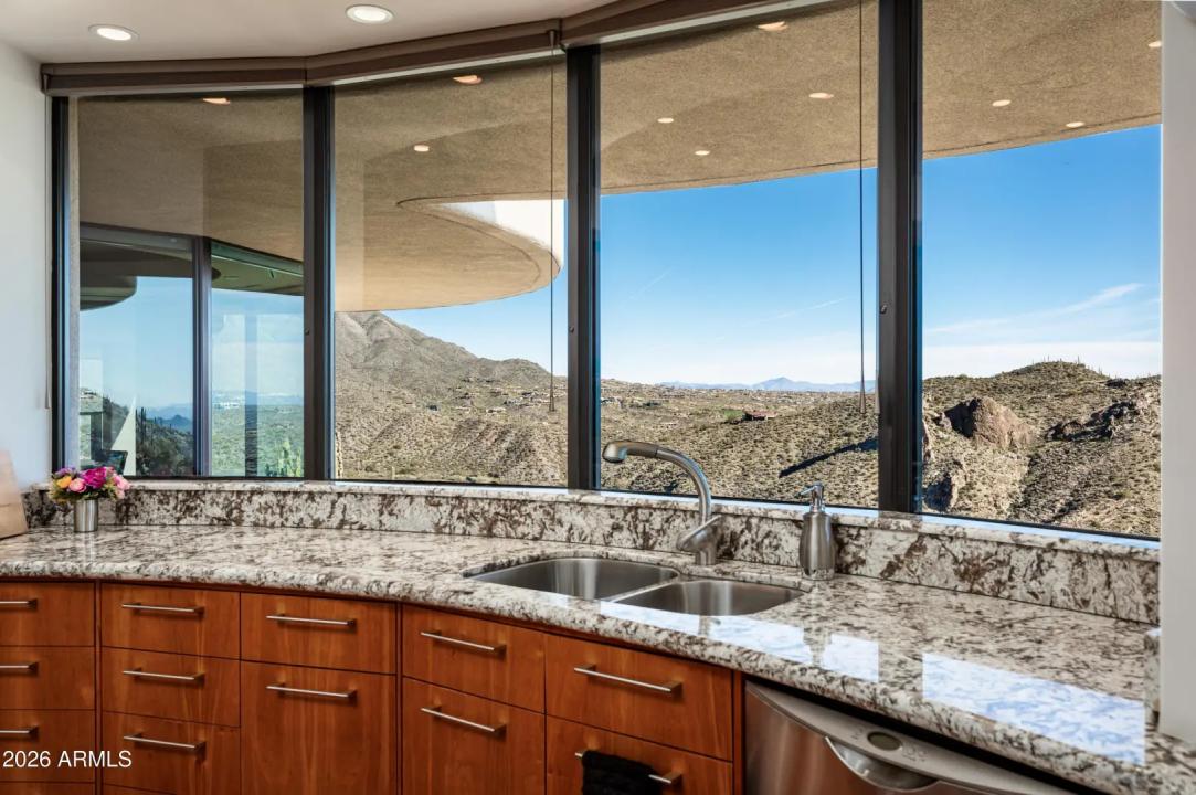 Real Estate Picture 21