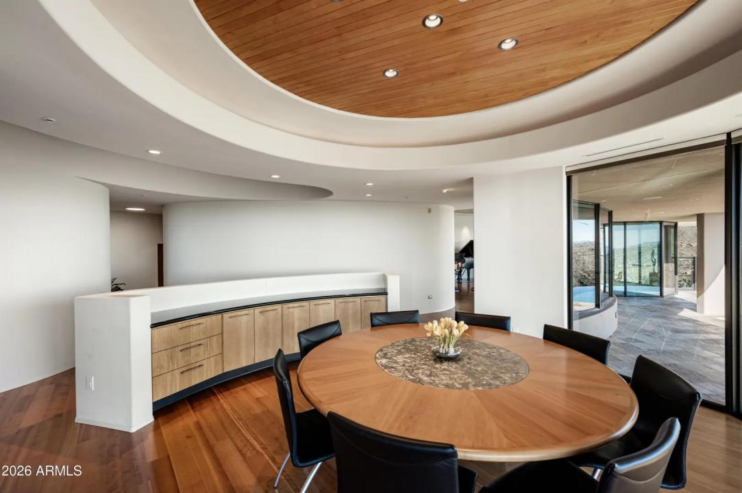 Real Estate Picture 26