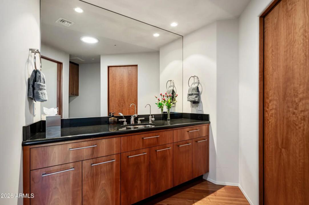 Real Estate Picture 38