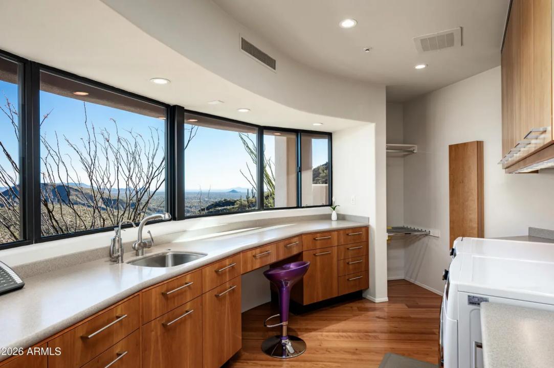 Real Estate Picture 41