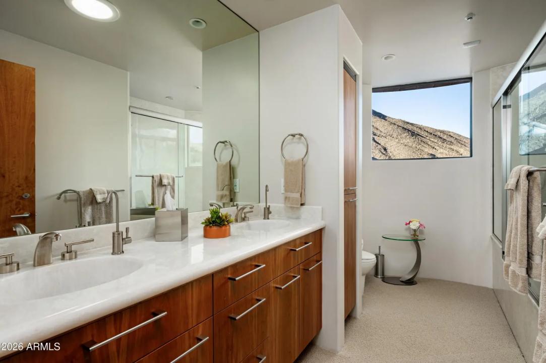 Real Estate Picture 54