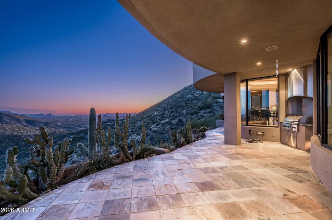Real Estate Picture 50