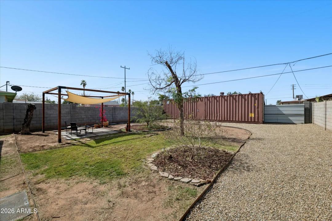 Real Estate Picture 20