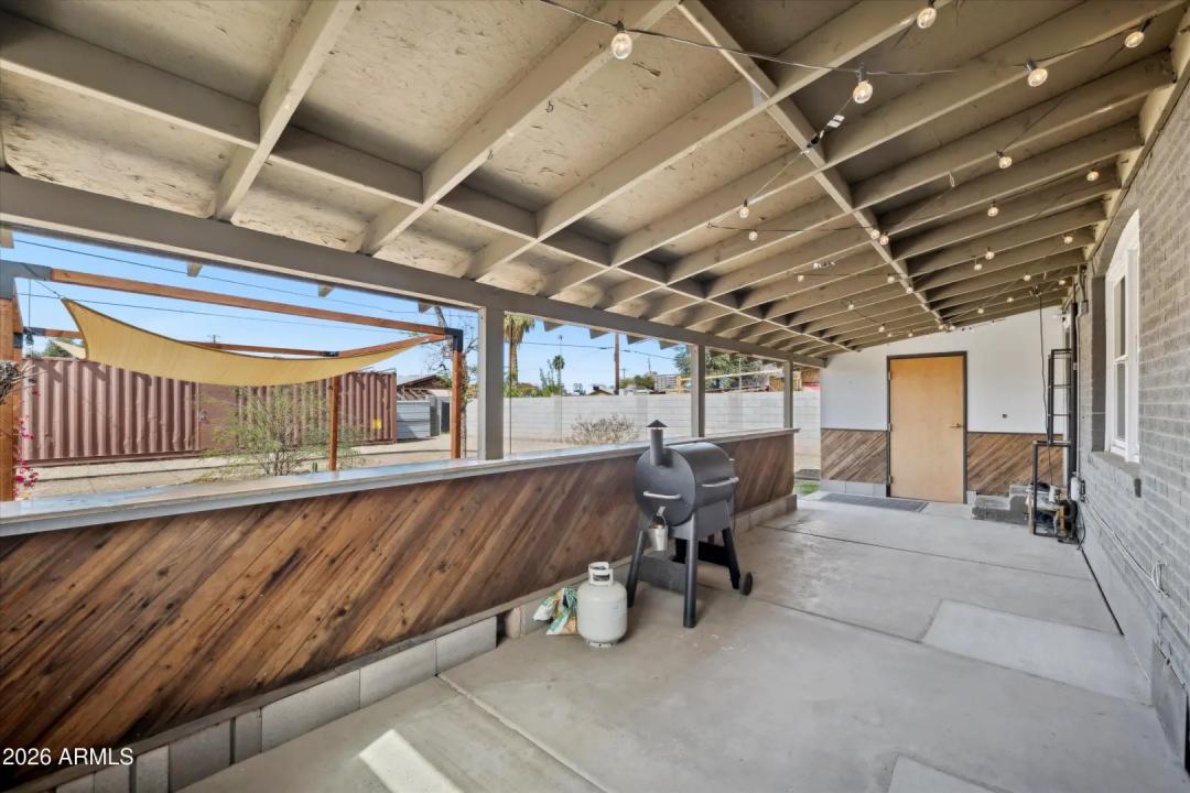 Real Estate Picture 17