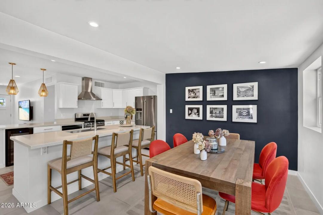 Real Estate Picture 13