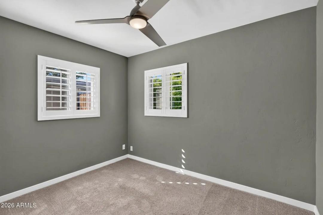 Real Estate Picture 25