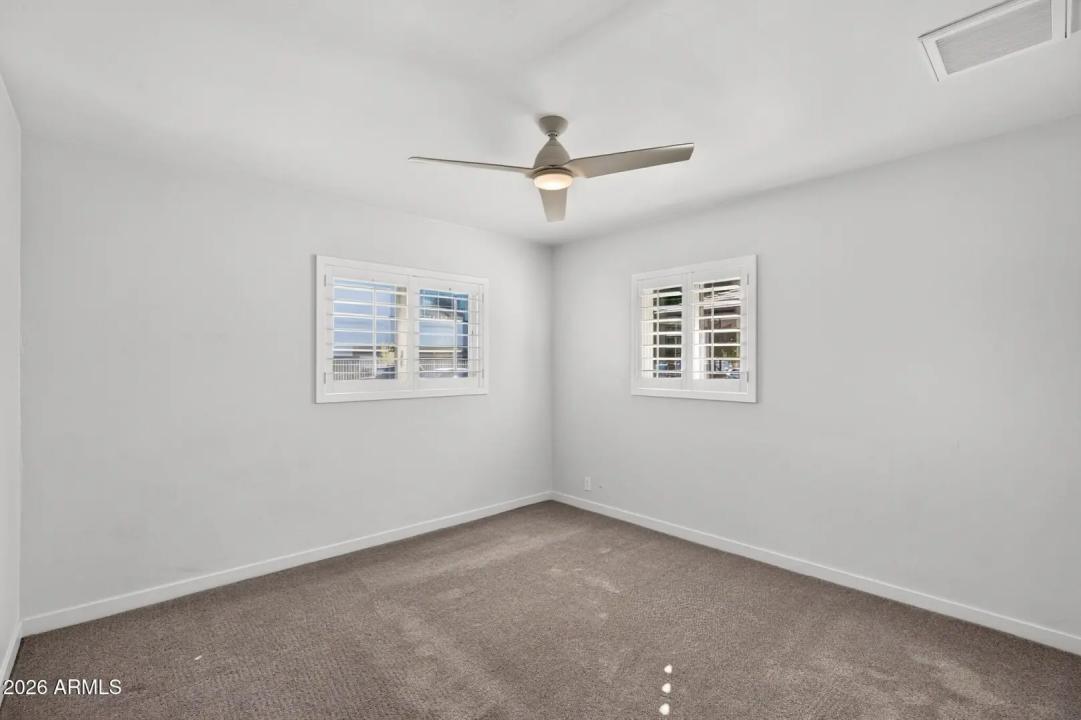 Real Estate Picture 30
