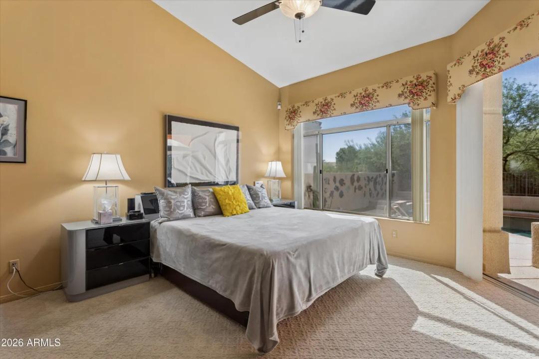 Real Estate Picture 24